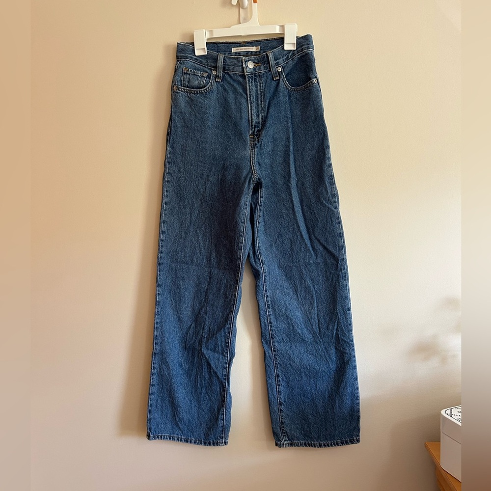 Levi’s High Waisted Straight Jeans